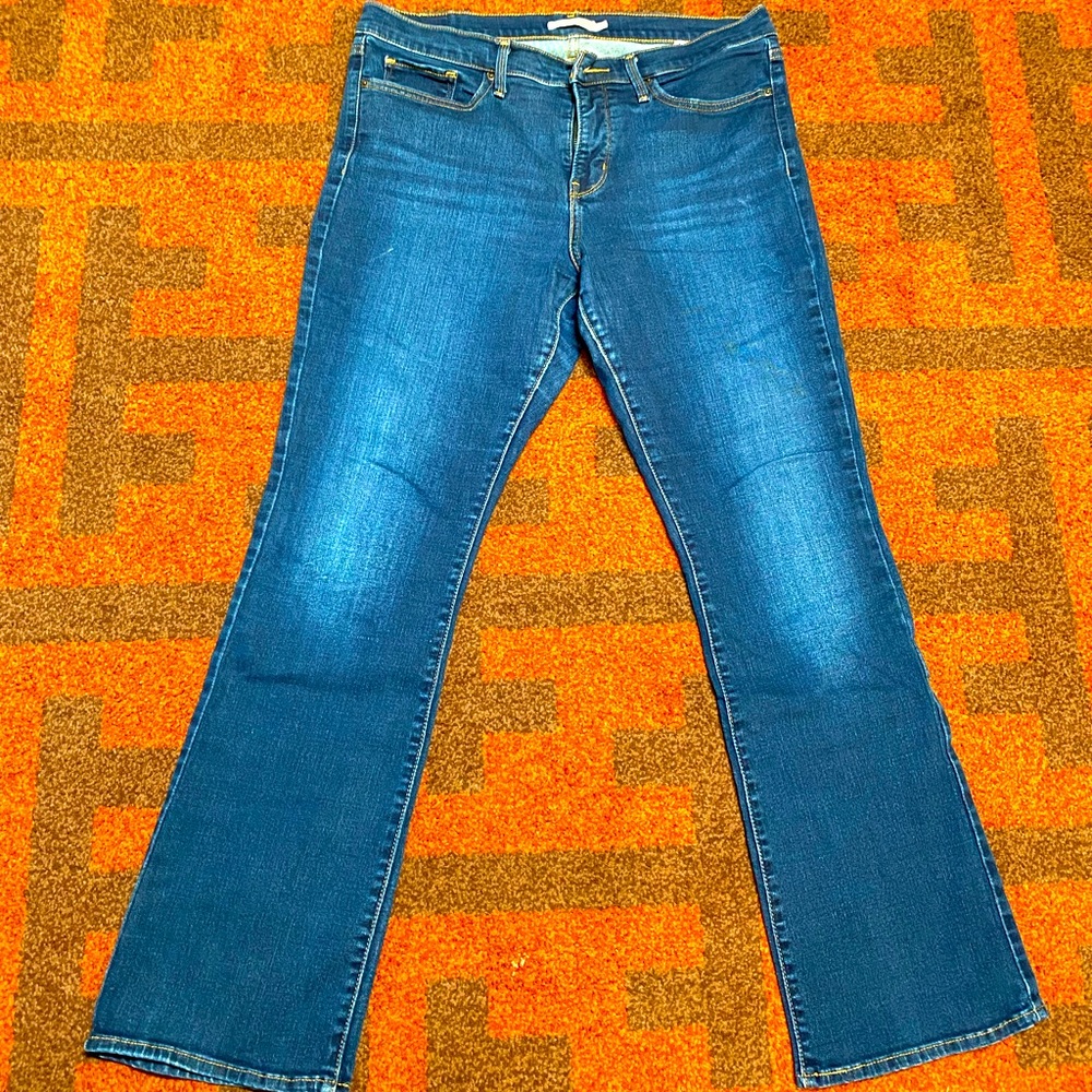 Levi’s 315 Shaping Bootcut Jeans